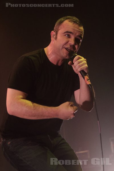 FUTURE ISLANDS - 2022-11-07 - PARIS - Olympia - 